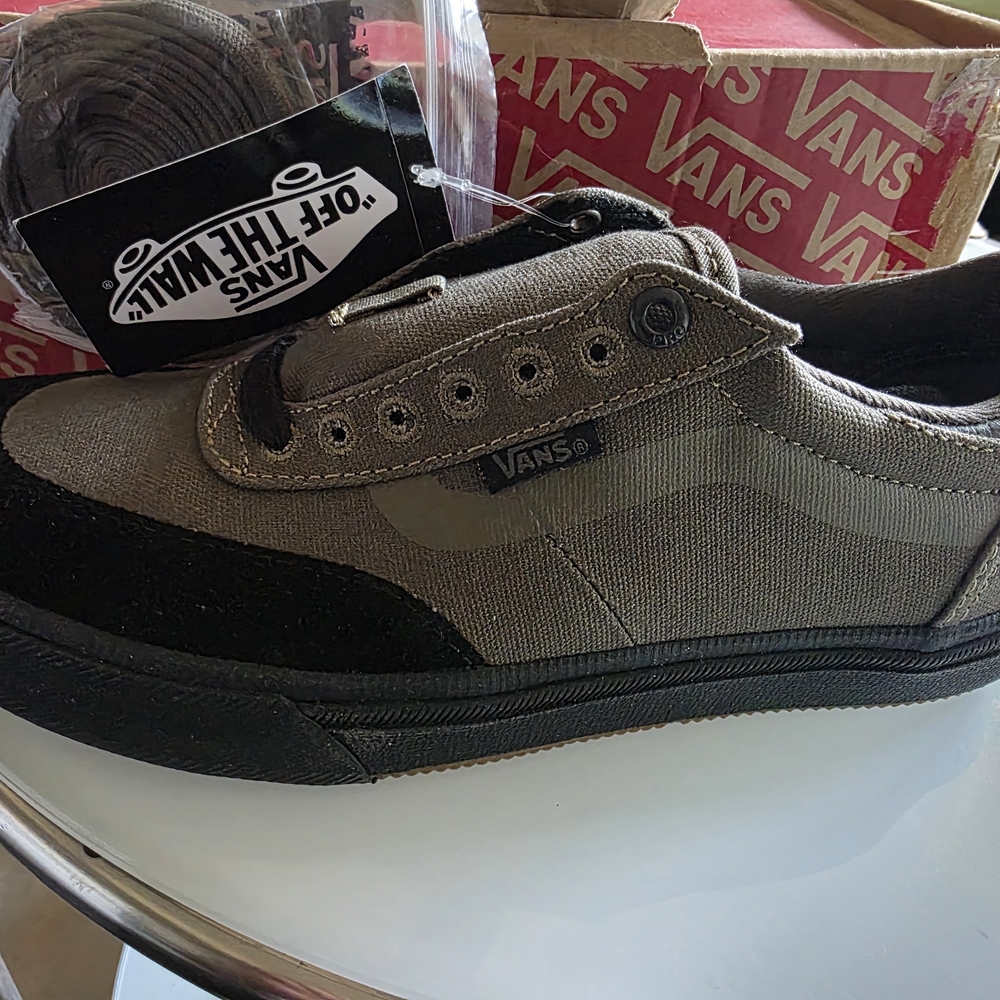 Vans Men's Black and Tan Sneakers